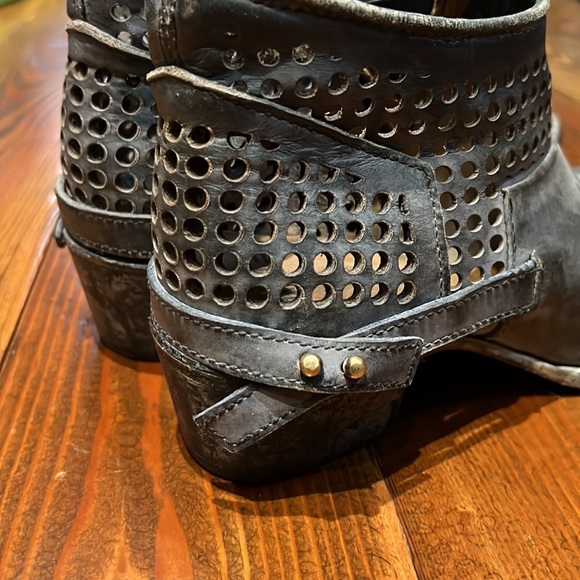 Corral distressed booties.  Only worn a couple times.  Great condition. - Picture 4 of 6